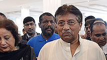 Ir al Video&nbsp;El expresidente Musharraf llega a Pakist&aacute;n tras cuatro a&ntilde;os de exilio y amenazado de muerte