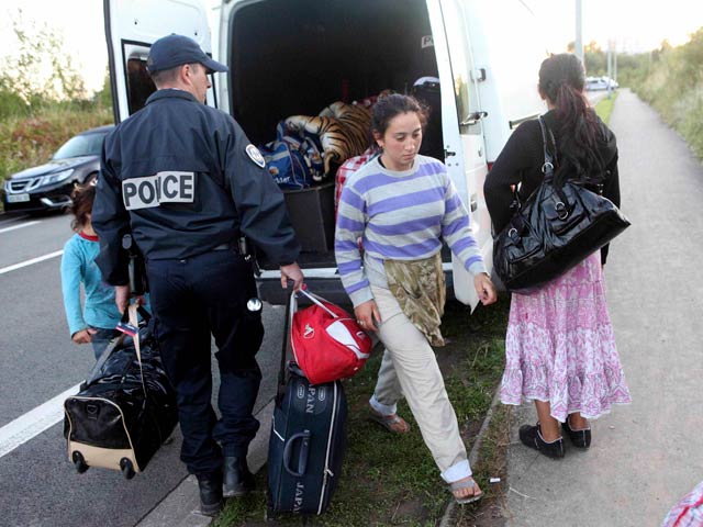 Autoridades francesas y rumanas se re&uacute;nen en Par&iacute;s para hablar sobre la expulsi&oacute;n de gitanos