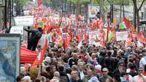 Ir al Video&nbsp;La extrema izquierda exige a Hollande el fin de la austeridad