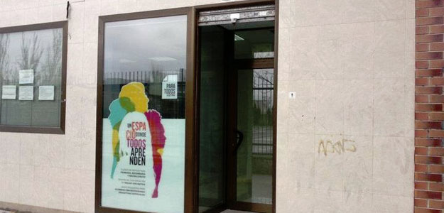 Fachada de la Academia para Todos, en Zaragoza Fachada de la Academia para Todos, en Zaragoza