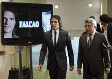 Falcao y Cerezo, el d&iacute;a de la presentaci&oacute;n del colombiano