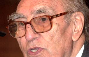 Fallece el te&oacute;logo Enrique Miret Magdalena