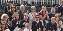 La familia real brit&aacute;nica no quiso perderse la final por equipos del concurso completo de h&iacute;pica en las Ol&iacute;mpiadas de Londres 2012, en la que particip&oacute; Zara Phillips