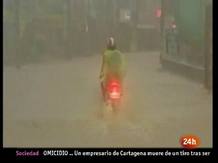 Ir al Video&nbsp;El "Fanapi" deja tres muertos en Taiwan y avanza hacia las costas chinas