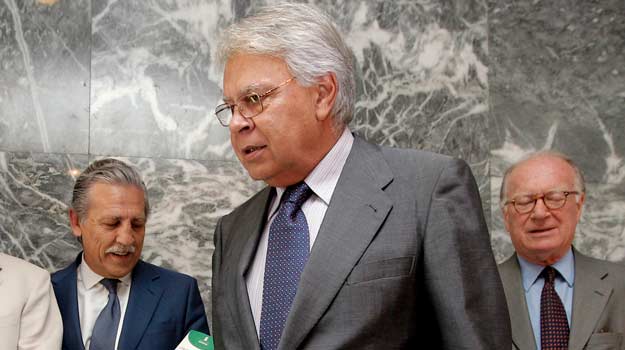 Felipe Gonz&aacute;lez aboga por un contrato &uacute;nico para el empleo indefinido