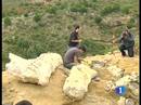 Ir al Video&nbsp;El f&eacute;mur de dinosaurio m&aacute;s grande de Europa, en Teruel