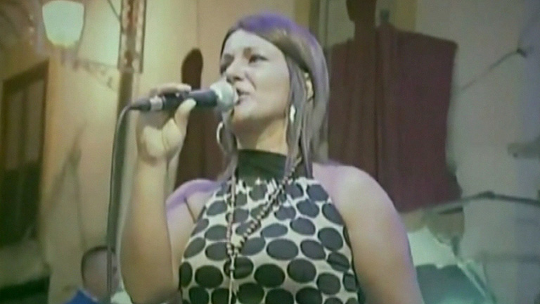 Les llaman neomel&oacute;dicos y se han convertido en el fen&oacute;meno musical en N&aacute;poles