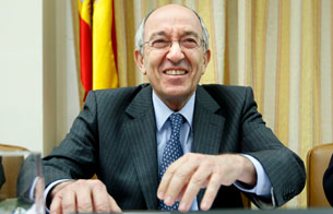 Ver v&iacute;deo  'Fern&aacute;ndez Ordo&ntilde;ez calcula que en un a&ntilde;o podr&iacute;a desaparecer el super&aacute;vit de la Seguridad Social'