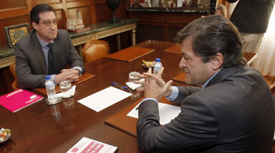 FERN&Aacute;NDEZ Y PRENDES SE RE&Uacute;NEN EN EL MARCO DE LOS CONTACTOS ANTE POSIBLES PACTOS DE GOBIERNO