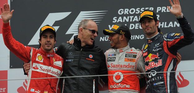 Fernando Alonso, en el podio junto a Lewis Hamilton, campe&oacute;n en el GP de Alemania, y Mark Webber, tercero.