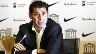 Ver v&iacute;deo  'Fernando Hierro, Director General del M&aacute;laga, abandona el club'