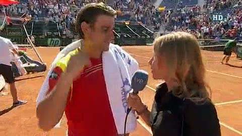 Ver v&iacute;deo  'Ferrer: "Ha sido un partido muy duro, pero he estado bien de cabeza"'