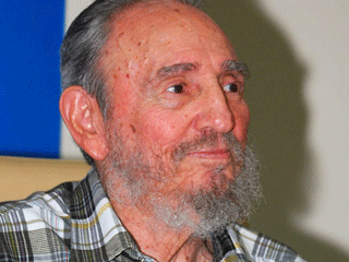 Ver v&iacute;deo  'Fidel Castrto volvi&oacute; a la esc&eacute;na p&uacute;blica en una retransmisi&oacute;n por la tele cubana'