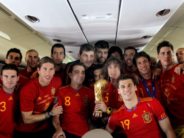 Asistimos a los primeros momentos de la fiesta en el avi&oacute;n