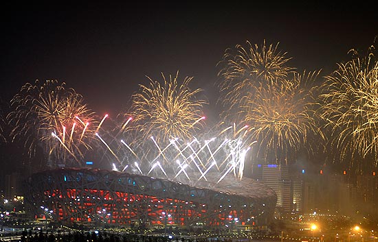 Los fuegos artificiales, protagonistas de la inauguraci&oacute;n