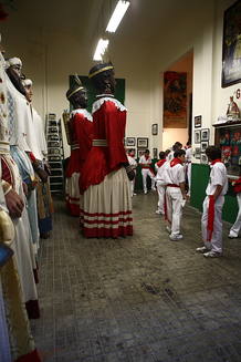 Figuras de la Comparsa de Gigantes y Cabezudos