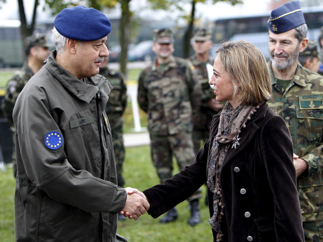 La ministra de Defensa da por cumplida la misi&oacute;n de las tropas espa&ntilde;olas en Bosnia 