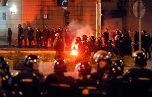 Ver v&iacute;deo  'Fin violento a la manifestaci&oacute;n de Belgrado'