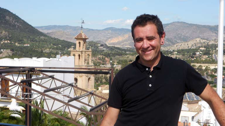 Conectando Espa&ntilde;a - Finestrat: c&oacute;mo doblan las campanas