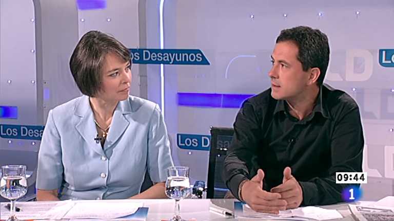 Los desayunos de TVE - Fiona Ortiz  y Fran&ccedil;ois Musseau, corresponsales de Reuter y de Lib&eacute;ration
