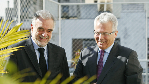 El fiscal jefe de la Corte Penal Internacional, Luis Moreno Ocampo, y el juez Baltasar Garzon en Buenos Aires