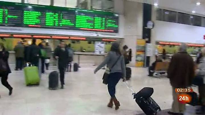 Ir al Video&nbsp;Fomento y sindicatos ferroviarios acercan posturas para desconvocar la huelga