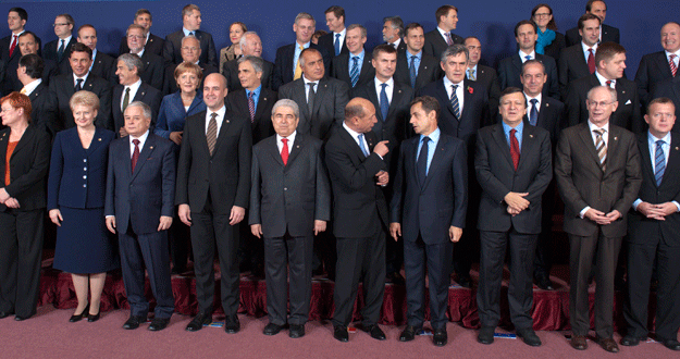 Foto de familia de los principales l&iacute;deres europeos durante la cumbre del pasado mes en Bruselas,