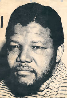 Foto de Nelson Mandela correspondiente a su larga etapa en la clandestinidad