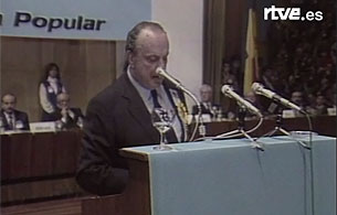 Ver v&iacute;deo  'Fraga se postula como "&uacute;nica alternativa al socialismo" (1986)'
