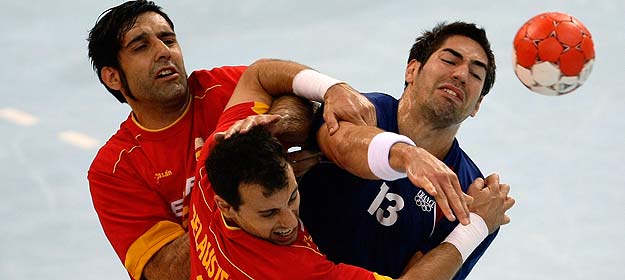 Francia derrota a Espa&ntilde;a 28-21 en un partido dominado por los franceses.