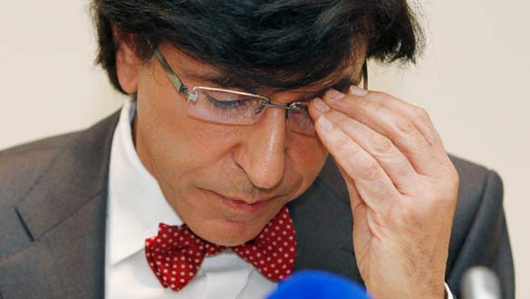El presidente de los socialistas francófonos, Elio Di Rupo, en una rueda de prensa. El presidente de los socialistas francófonos, Elio Di Rupo, en una rueda de prensa.