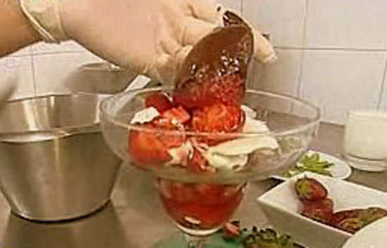 Espa&ntilde;a Directo - Fresas con crema italiana