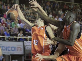 Ver v&iacute;deo  'Fuenlabrada 82-73 Gescrap Bizkaia'
