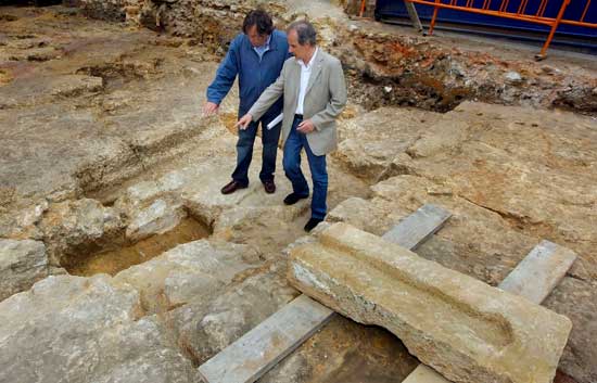 Fuente prerrom&aacute;nica hallada en Oviedo