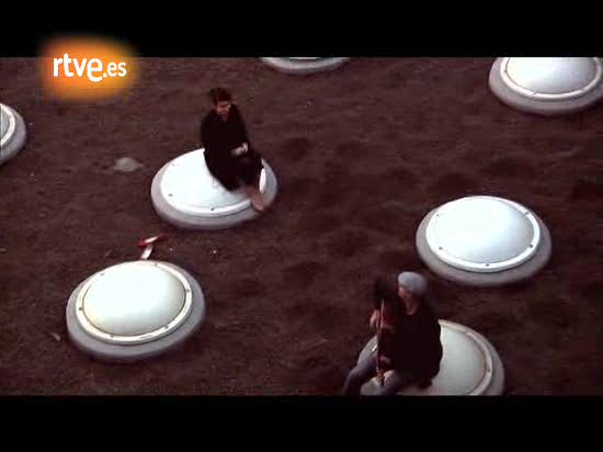 Fuera de Lugar: Nouvelle Vague 'God Save The Queen'.