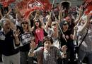 FUNCIONARIOS SE CONCENTRAN CONTRA LOS AJUSTES DEL GOBIERNO
