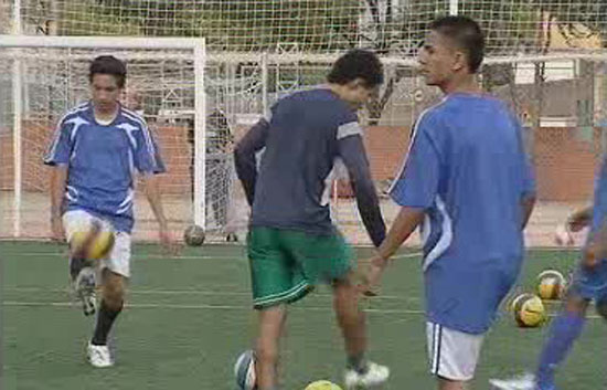 El club deportivo Orcasur forma a ni&ntilde;os y adolescentes para que dejen la calle