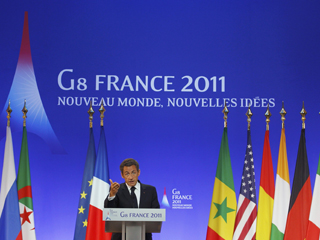 Ver v&iacute;deo  'El G-8 acuerda en Francia apoyar la transici&oacute;n democr&aacute;tica en los pa&iacute;ses &aacute;rabes'