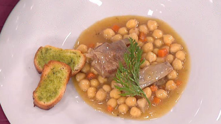 Saber cocinar - Garbanzos guisados con falda de cordero y tosta de ajo (12/01/12)