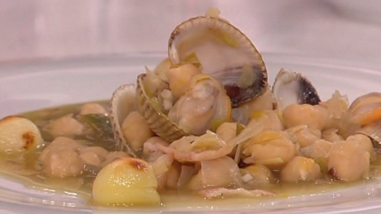 Saber Cocinar - Garbanzos en salsa verde con berberechos (29/12/2011)