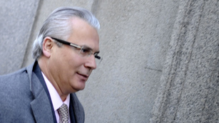 Garz�n afirma no haberse saltado la ley