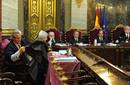 Garz&oacute;n viste la toga de juez en el banquillo de los acusados en el Tribunal Supremo en su primer juicio