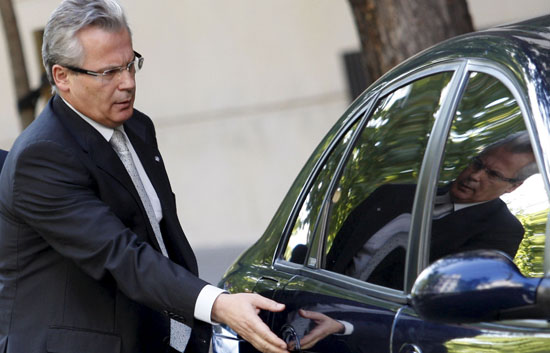Ver v&iacute;deo  'Garz&oacute;n decidir&aacute; sobre la petici&oacute;n de la fiscal&iacute;a para los imputados en la trama de Santa Coloma'