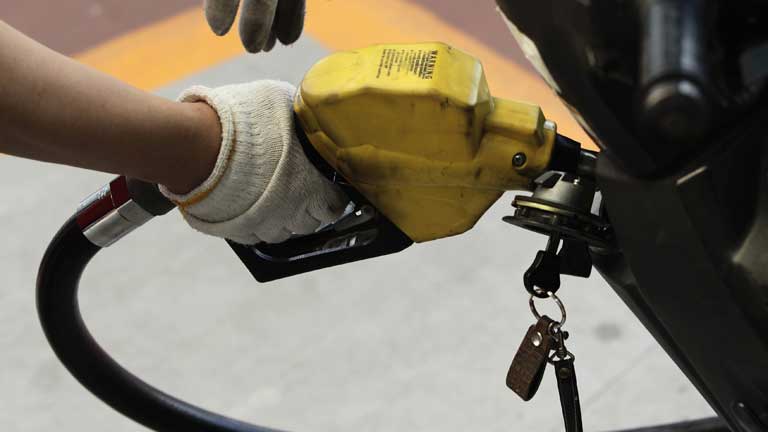 La gasolina espa&ntilde;ola, la tercera m&aacute;s cara de la Uni&oacute;n Europea