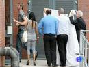 Ir al Video&nbsp;De Gea se esconde con unas s&aacute;banas