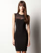 Vestido ajustado y transparente con escote en forma coraz&oacute;n. Es de Pull&bear