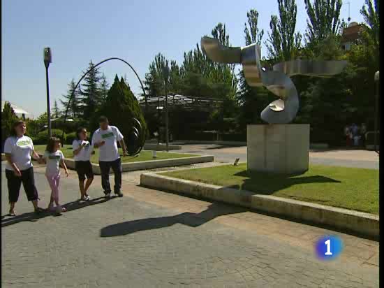 "Geocachers", personas que esconden peque&ntilde;os tesoros para que otros jugadores los busquen utilizando el GPS