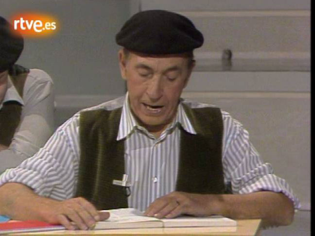 Actuaci&oacute;n del humorista Miguel Gila, que interpreta "La escuela"