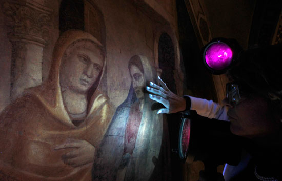 Los rayos ultravioletas permiten descubrir c&oacute;mo era originariamente la obra de Giotto