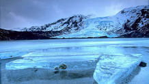 Glaciar Eyjafjalla bajo el que est&aacute; el volc&aacute;n